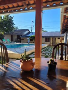 Brisa da Serra Hotel Pousada Pirenopolis内部或周边的泳池