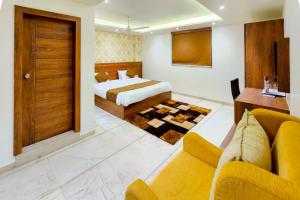 Hotel Nova Pride客房内的一张或多张床位