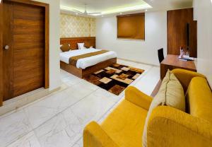 Hotel Nova Pride客房内的一张或多张床位