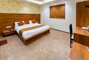Hotel Nova Pride客房内的一张或多张床位