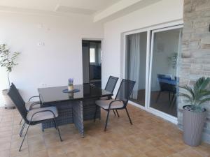 Balkón nebo terasa v ubytování Apartman Klara