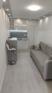 Χώρος καθιστικού στο S&N apartment