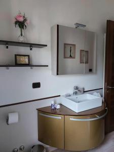 Ένα μπάνιο στο V&G Apartment