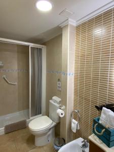 A bathroom at Apartamento cerca del mar