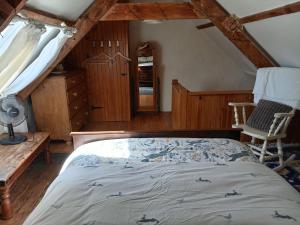 Llit o llits en una habitació de character breton cottage