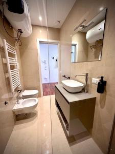 Et badeværelse på Dimora PugliaMí