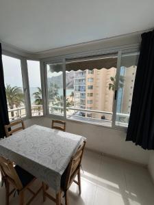 Zdjęcie z galerii obiektu Service Apart Lazaro - Edificio Aguamarina 15 w mieście Calpe