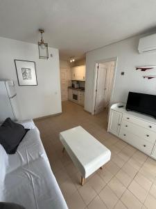 Zdjęcie z galerii obiektu Service Apart Lazaro - Edificio Aguamarina 15 w mieście Calpe