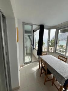 Zdjęcie z galerii obiektu Service Apart Lazaro - Edificio Aguamarina 15 w mieście Calpe