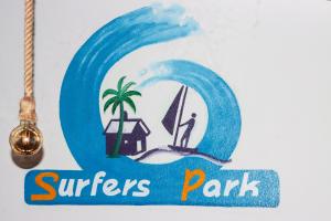 Certifikát, hodnocení, plakát nebo jiný dokument vystavený v ubytování Surfers Park Arugambay