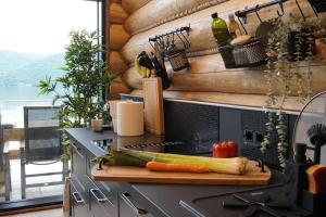 Η κουζίνα ή μικρή κουζίνα στο Cabana de Bușteni +35 φωτογραφίες