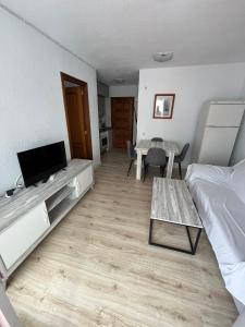 Fotografia z galérie ubytovania Service Apart Lazaro- Apartamentos Aguamarina 14 v destinácii Calpe