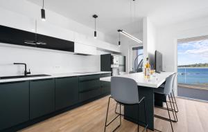Køkken eller tekøkken på Apartments Adriatic + 36 billeder