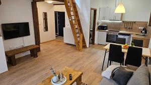 TV a/nebo společenská místnost v ubytování Apartments Beck - Super Central