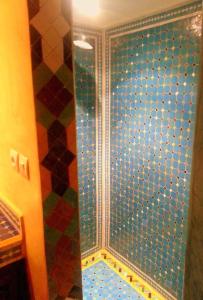 Ванная комната в Riad Jennah Rouge