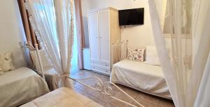 Foto dalla galleria di Poesia Lesina a Lesina