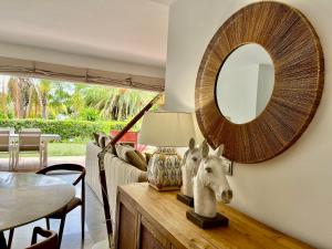 Ảnh trong thư viện ảnh của Cozy Townhouse with Sea View ở Marbella