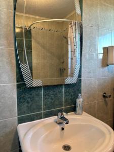 Phòng tắm tại Djuric Vacation House