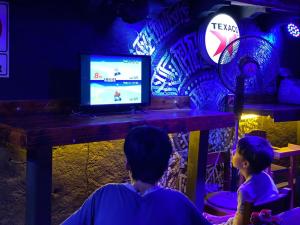 Телевизор и/или развлекательный центр в Sampaz