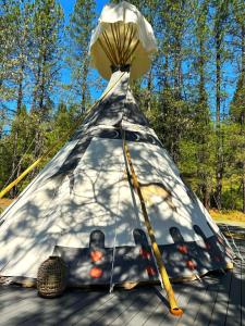 Fotografie z fotogalerie ubytování Buck And Does Tipi - 20' - Sleeps Up To 4 v destinaci O'Brien