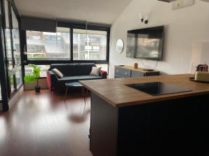 Et tv og/eller underholdning på La Marina du bonheur