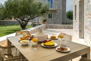 Možnosti snídaně pro hosty v ubytování EFMAR EXCLUSIVE RESIDENCES