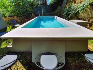 The swimming pool at or close to Faeax Guesthouse