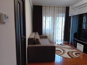 Μια τηλεόραση ή/και κέντρο ψυχαγωγίας στο ZEN HOUSE