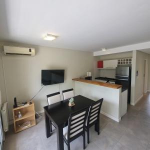 Imagen de la galería de Departamento 2 Amb, centro Pinamar, en Pinamar 14 fotos más