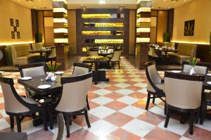 Hotel Abhinandan的休息区