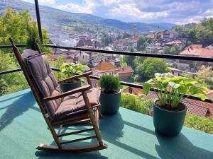 Panorama Travnik tesisinde bir balkon veya teras