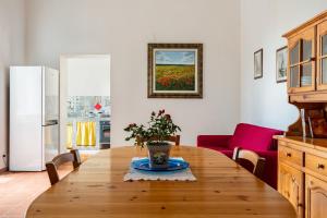 Foto dalla galleria di LEO APPARTAMENTI con vista panoramica a Erice