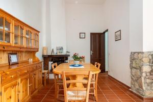 Foto dalla galleria di LEO APPARTAMENTI con vista panoramica a Erice