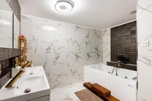 Ένα μπάνιο στο Apartament irun +18 φωτογραφίες