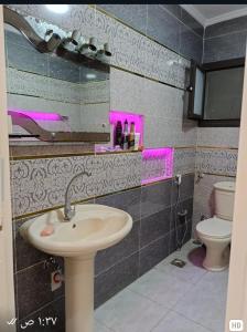 Een badkamer bij شقه للايجار عالبحر مباشره