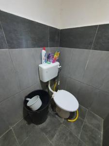 Fotografie z fotogalerie ubytování Taman Limauan Kinarut v destinaci Kinarut + 9 fotografií