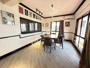 Χώρος καθιστικού στο Kota Kinabalu Marina Haven Condo