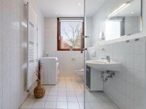 Ένα μπάνιο στο Summer Comfortable holiday residence +11 φωτογραφίες