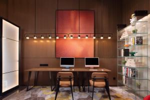 Televizors / izklaižu centrs naktsmītnē Hilton Hotel by Hampton Wuhan Zhongnan Street Branch
