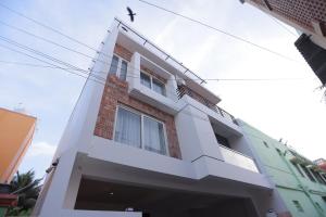 Budova, kde se vila nachází