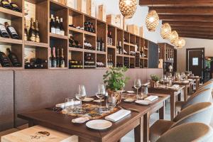 Galeriebild der Unterkunft WINE RESORT LE VIGNE AL CASTELLO in Castel del Monte + 34 Fotos