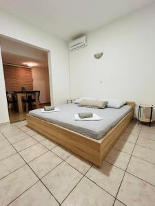 Postel nebo postele na pokoji v ubytování Apartments by the sea Podaca, Makarska - 4734