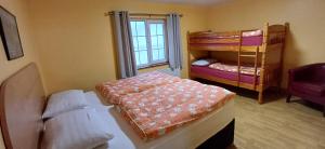 Letto o letti in una camera di Fáilte Lodging Kenmare Town Centre