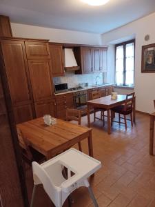 Kuchyň nebo kuchyňský kout v ubytování Casa di Adriano