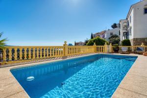 The swimming pool at or close to Lujosa Calpe