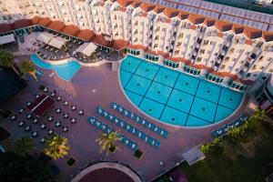 Gallery image of Rox Resort Hotel in Kemer