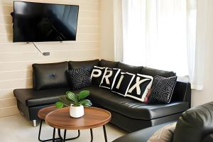 TV a/nebo společenská místnost v ubytování Prix Hotel