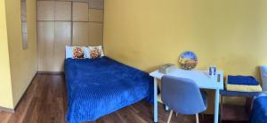 Posteľ alebo postele v izbe v ubytovaní Travel House Wroclaw