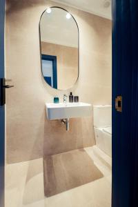 Ванная комната в GETXO ROOMS
