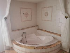Koupelna v ubytování Hotel Castellverd